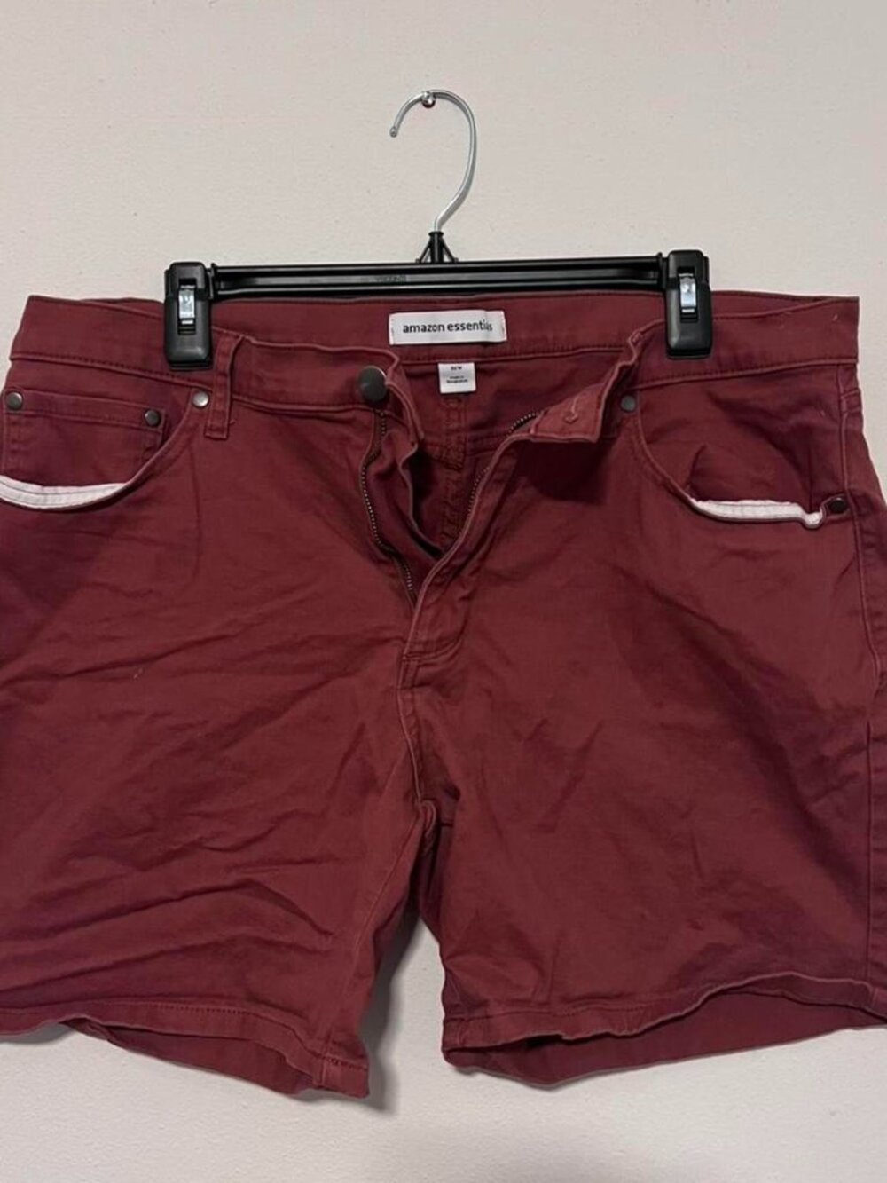Amazon Essentials Men's Burgundy Shorts
